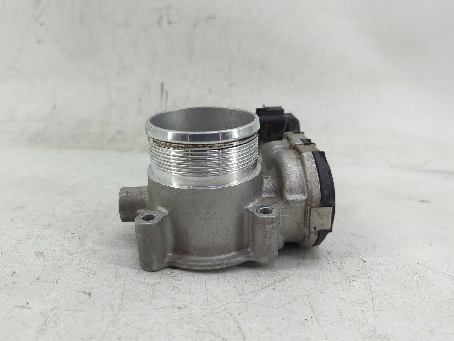 2014-2017 Volkswagen Passat Throttle Body P/N:06K133062D Fits Fits 2014 2015 2016 2017 OEM Used Auto Parts - Oemusedautopart