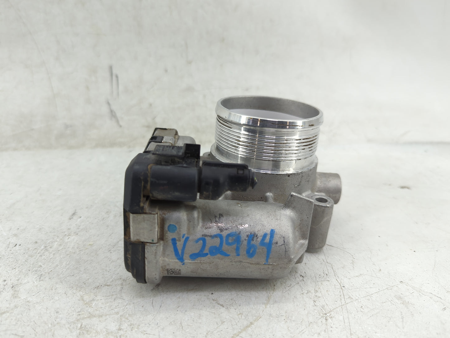 2014-2017 Volkswagen Passat Throttle Body P/N:06K133062D Fits Fits 2014 2015 2016 2017 OEM Used Auto Parts - Oemusedautopart