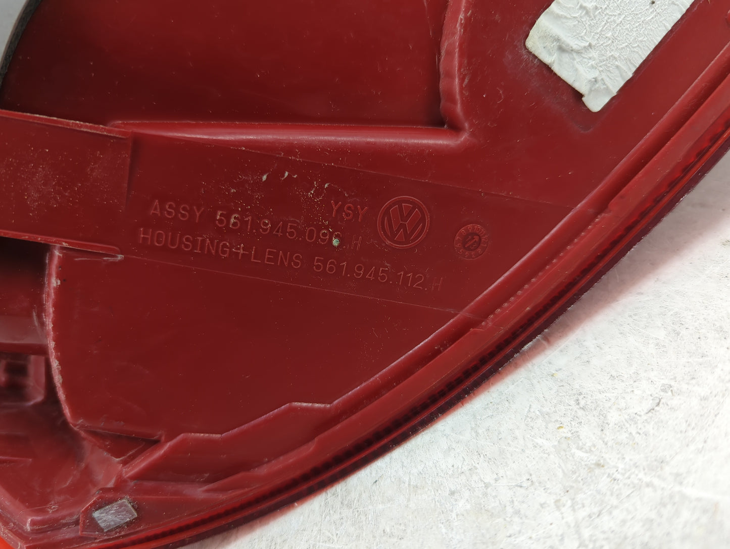2012-2015 Volkswagen Passat Tail Light Assembly Passenger Right OEM P/N:561 945 096 Fits Fits 2012 2013 2014 2015 OEM Used A