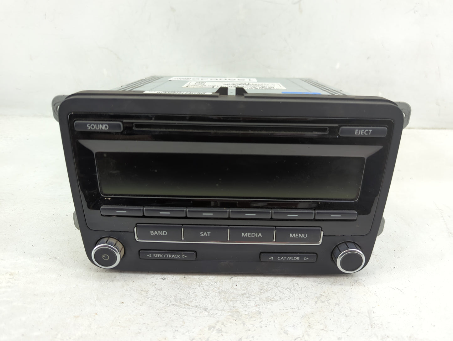 2013-2015 Volkswagen Passat Radio AM FM Cd Player Receiver Replacement P/N:1K0035164F Fits Fits 2013 2014 2015 OEM Used Auto