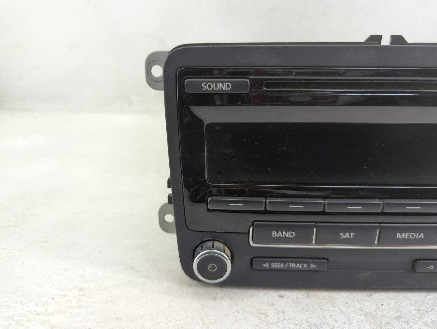 2013-2015 Volkswagen Passat Radio AM FM Cd Player Receiver Replacement P/N:1K0035164F Fits Fits 2013 2014 2015 OEM Used Auto
