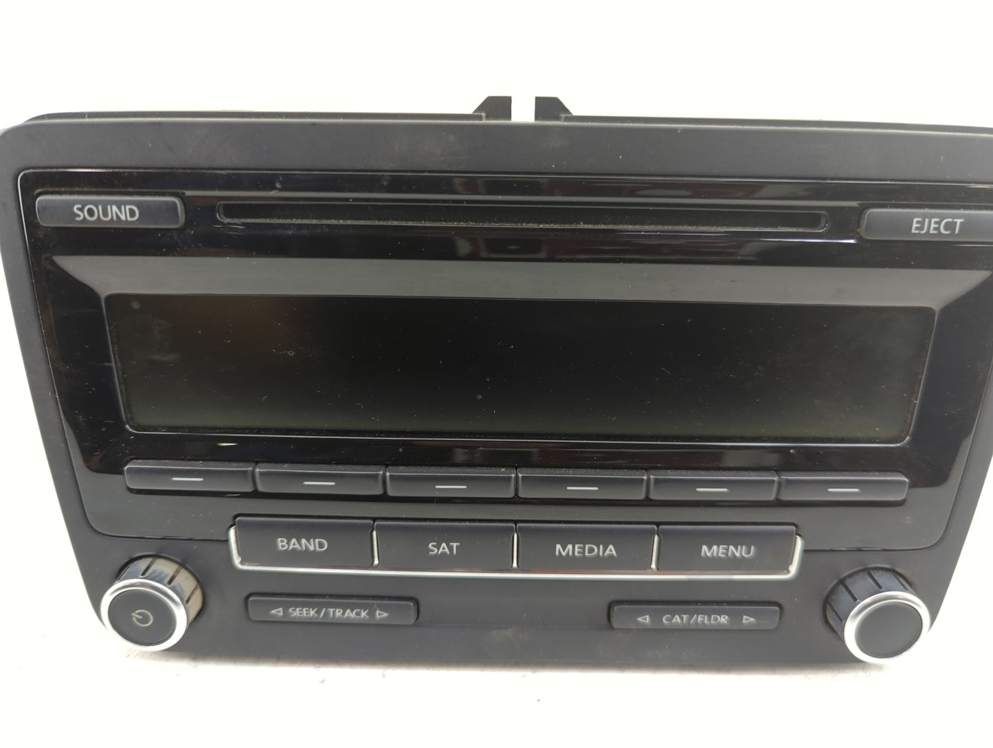 2013-2015 Volkswagen Passat Radio AM FM Cd Player Receiver Replacement P/N:1K0035164F Fits Fits 2013 2014 2015 OEM Used Auto