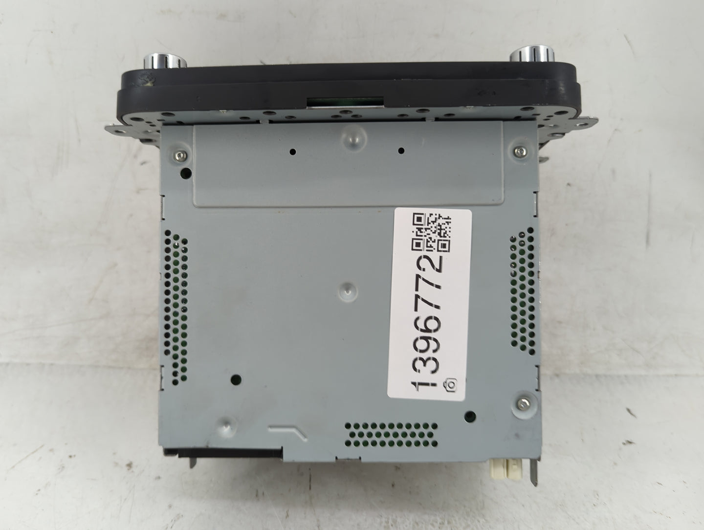 2012-2015 Volkswagen Passat Radio AM FM Cd Player Receiver Replacement P/N:28352655 1K0 035 164 D Fits OEM Used Auto Parts -