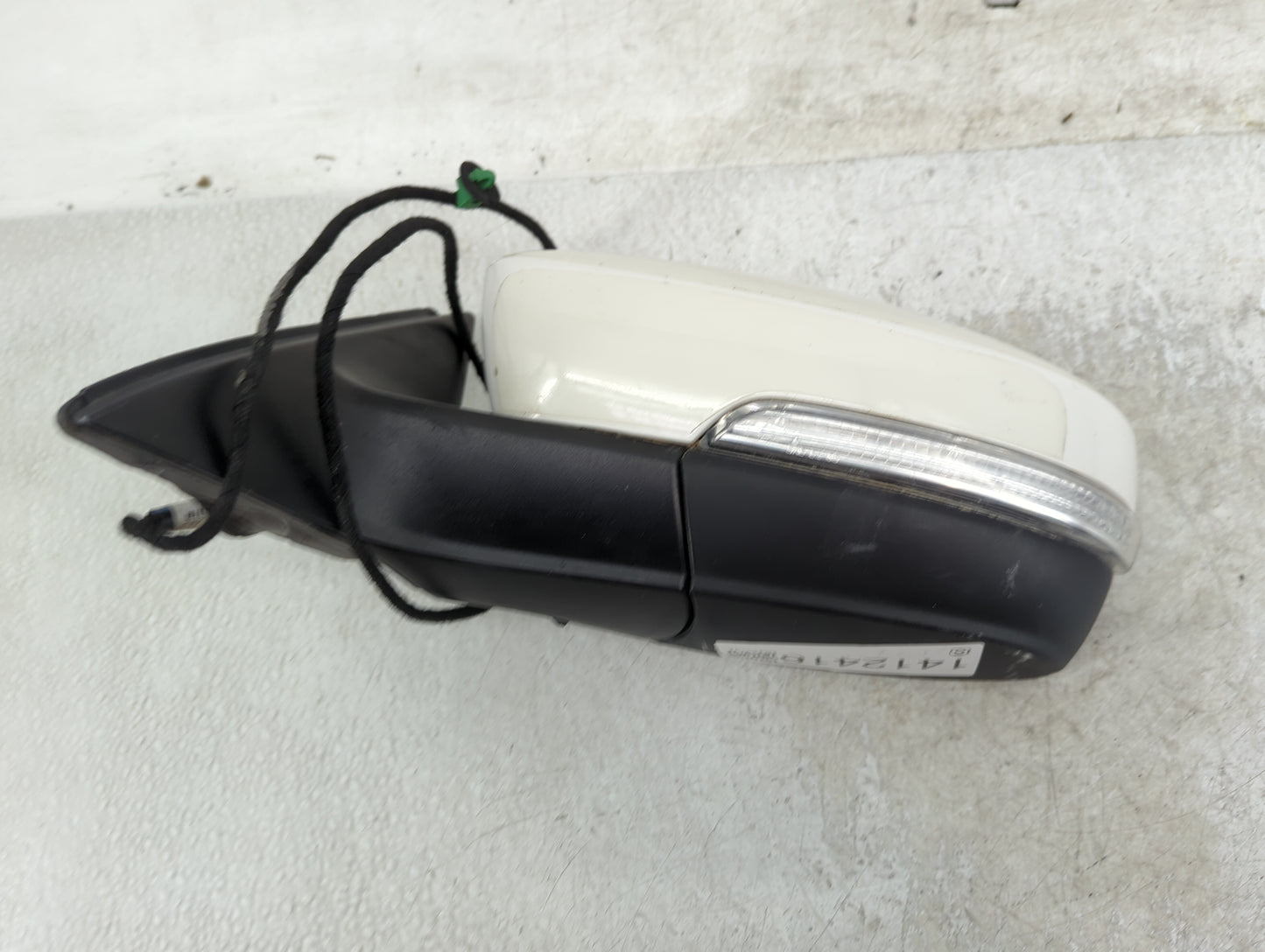 2013-2015 Volkswagen Passat Driver Side View Mirror - Left Door Mirror OEM Used - Oemusedautoparts1.com