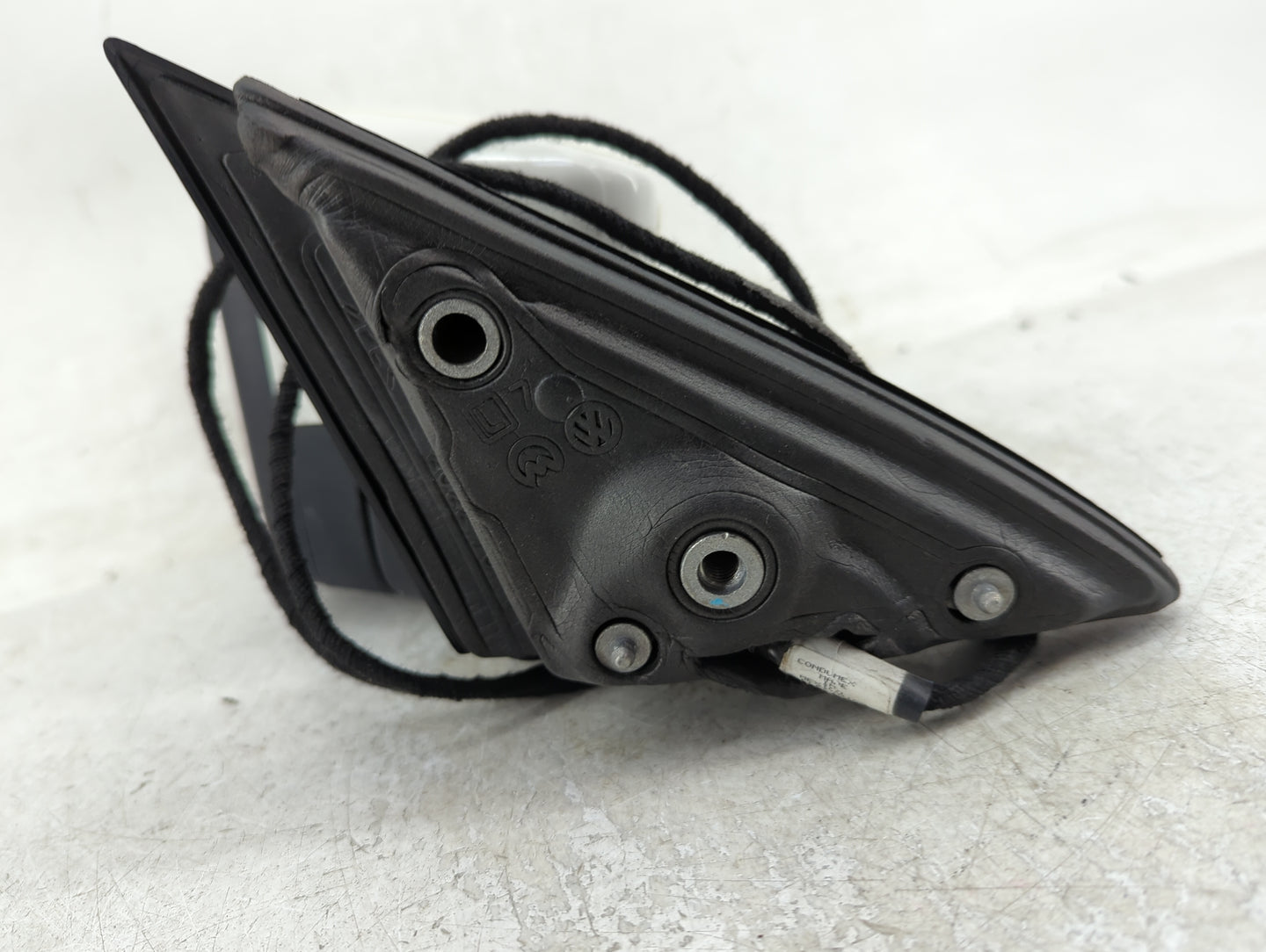 2013-2015 Volkswagen Passat Driver Side View Mirror - Left Door Mirror OEM Used - Oemusedautoparts1.com