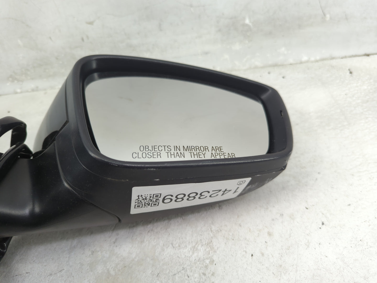 2013-2015 Volkswagen Passat Passenger Side View Mirror - Right Door Mirror OEM Used - Oemusedautoparts1.com