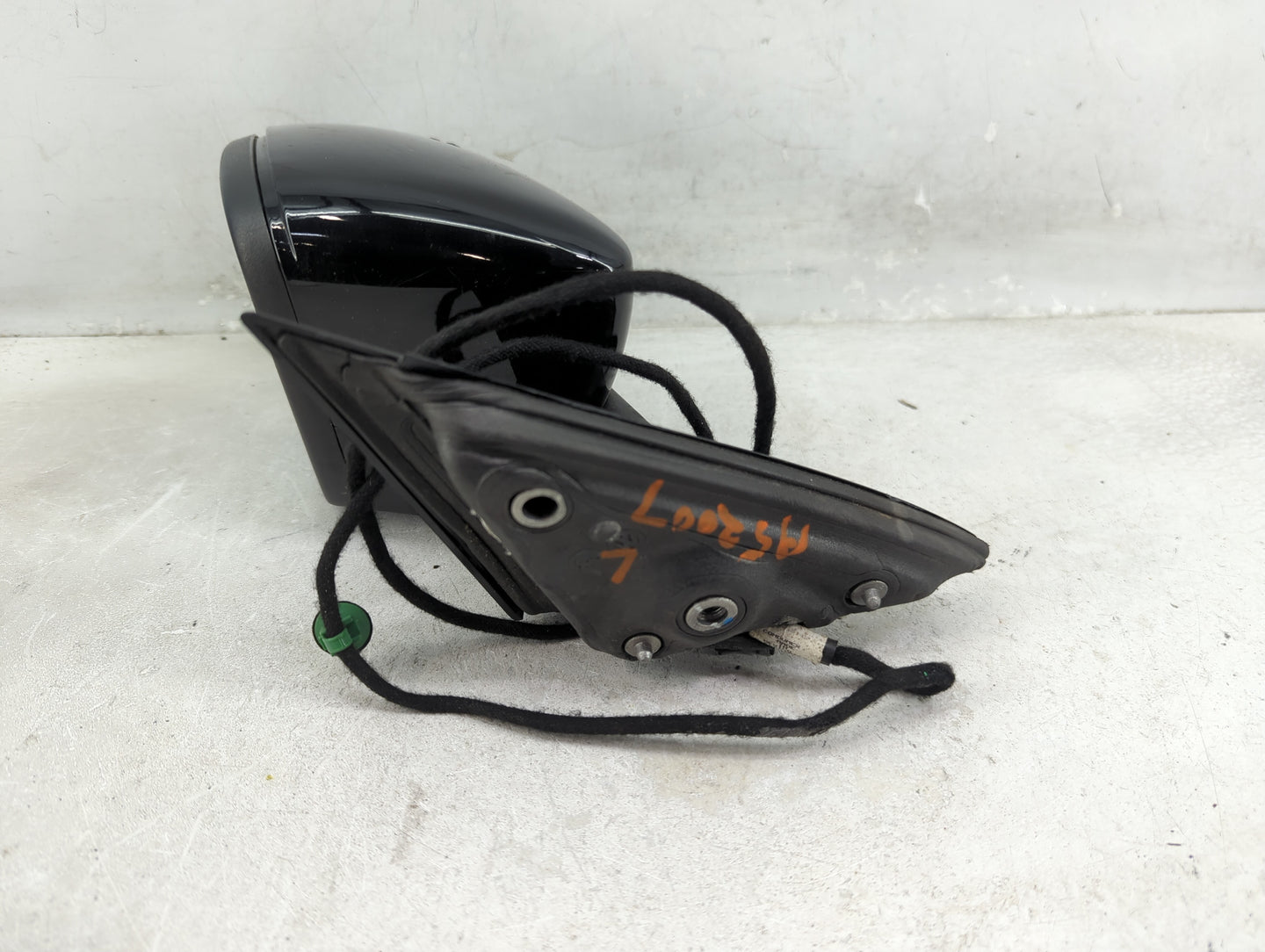 2013-2015 Volkswagen Passat Driver Side View Mirror - Left Door Mirror OEM Used - Oemusedautoparts1.com