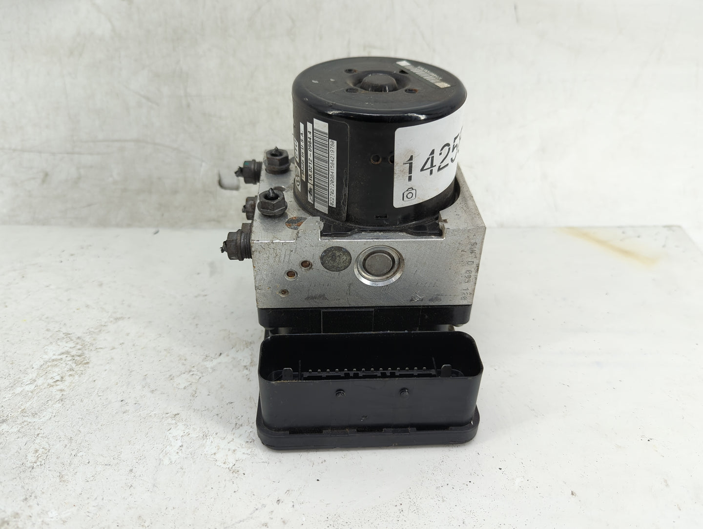 2013-2015 Volkswagen Passat ABS Pump Control Module Replacement P/N:1K0 614 542 ED 10.0212-0904.4 Fits Fits 2013 2014 2015 O