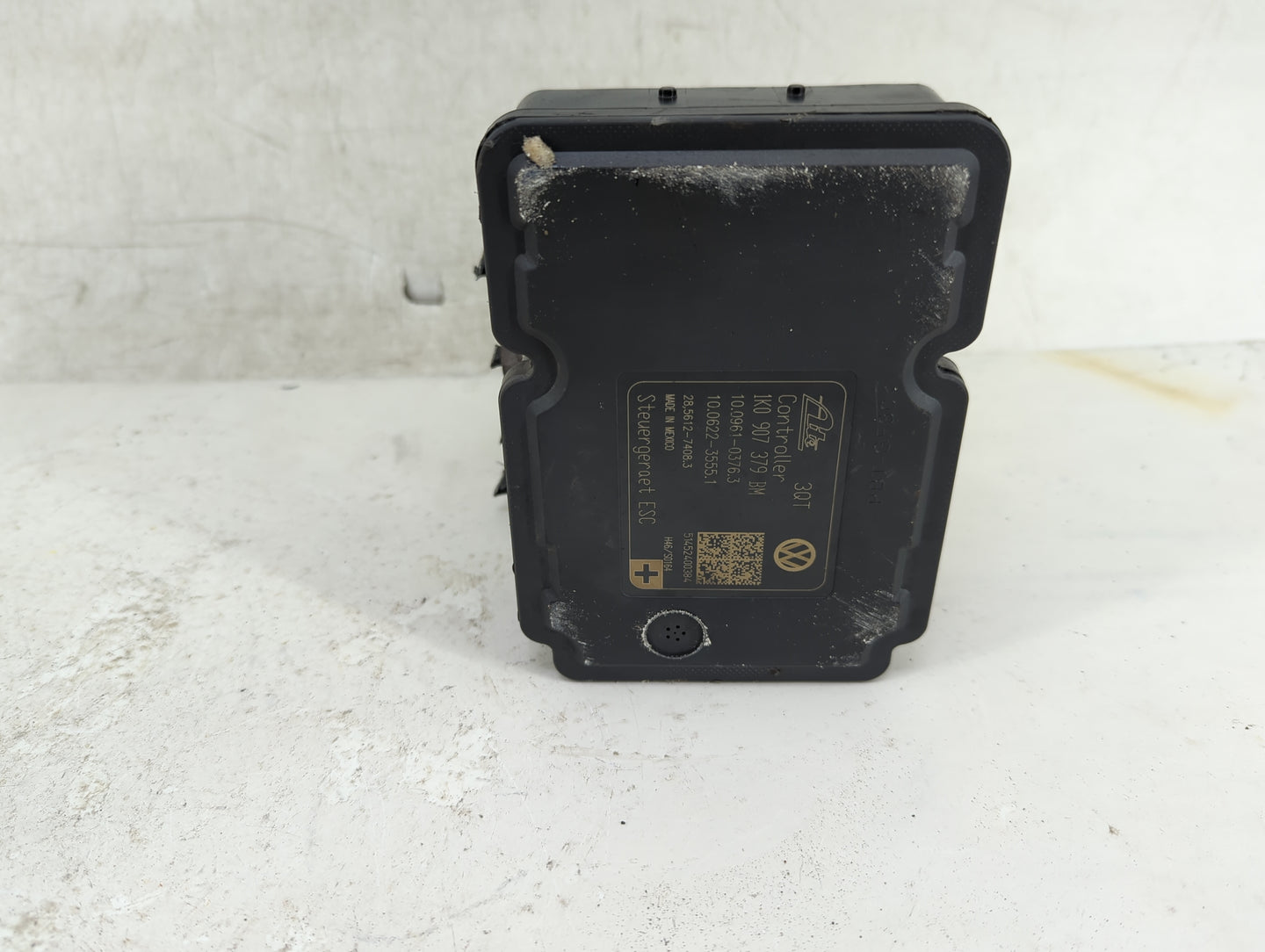 2013-2015 Volkswagen Passat ABS Pump Control Module Replacement P/N:1K0 614 542 ED 10.0212-0904.4 Fits Fits 2013 2014 2015 O