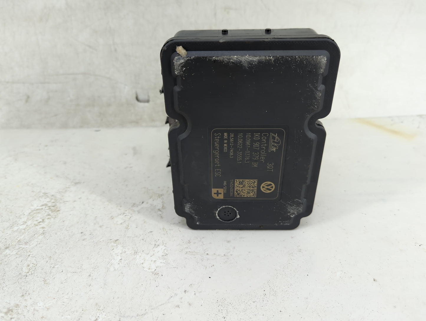 2013-2015 Volkswagen Passat ABS Pump Control Module Replacement P/N:1K0 614 542 ED 10.0212-0904.4 Fits Fits 2013 2014 2015 O