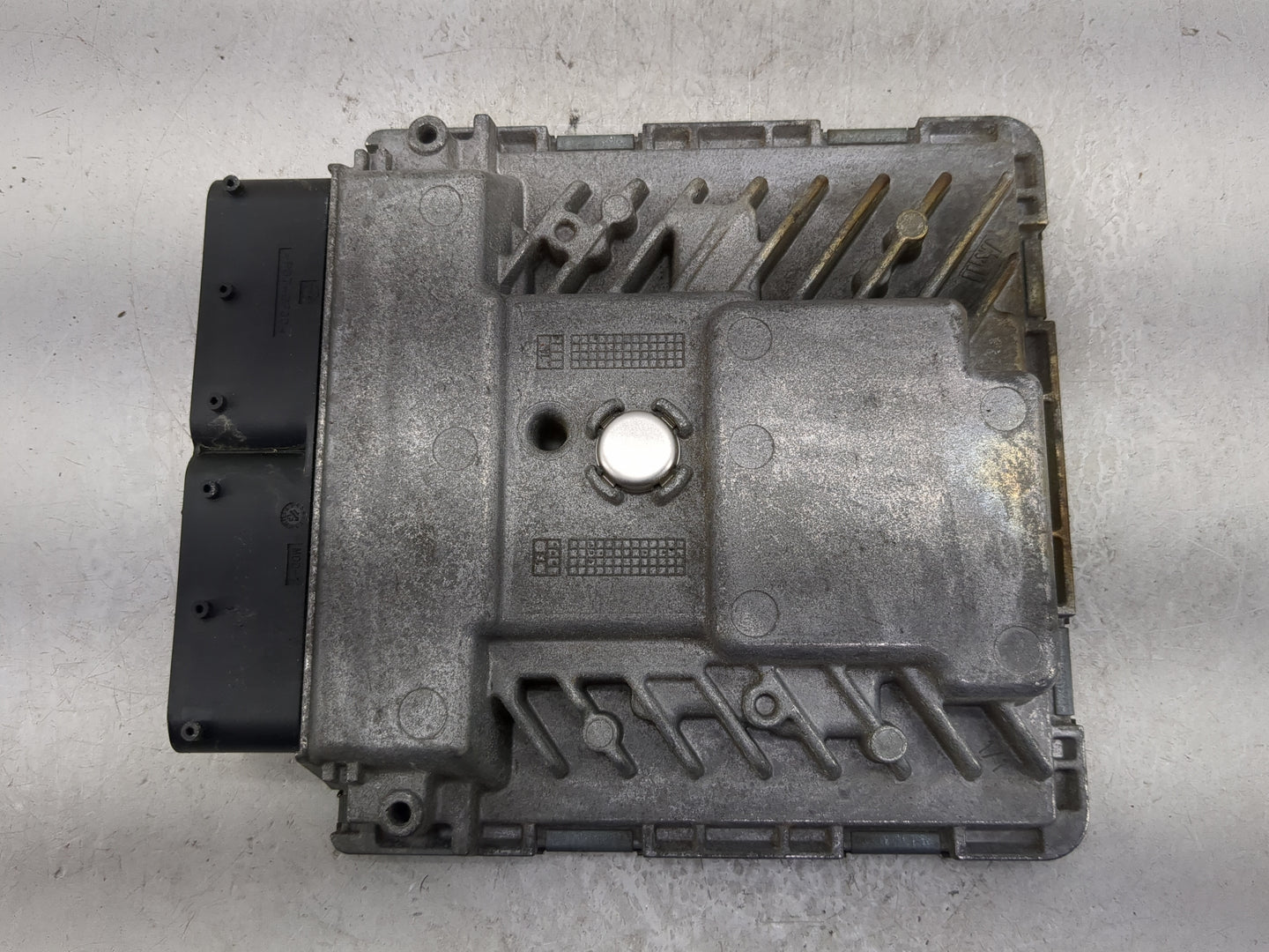 2014 Volkswagen Passat PCM Engine Control Computer ECU ECM PCU OEM P/N:06K906070H 06K907425, A2C32782400HAE01 Fits Fits 2015