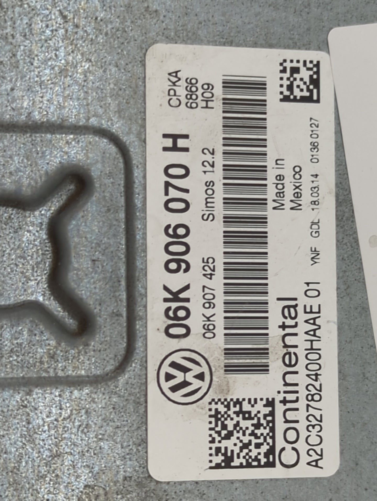 2014 Volkswagen Passat PCM Engine Control Computer ECU ECM PCU OEM P/N:06K 906 070 H 06K 907 425 Fits Fits 2015 OEM Used Aut