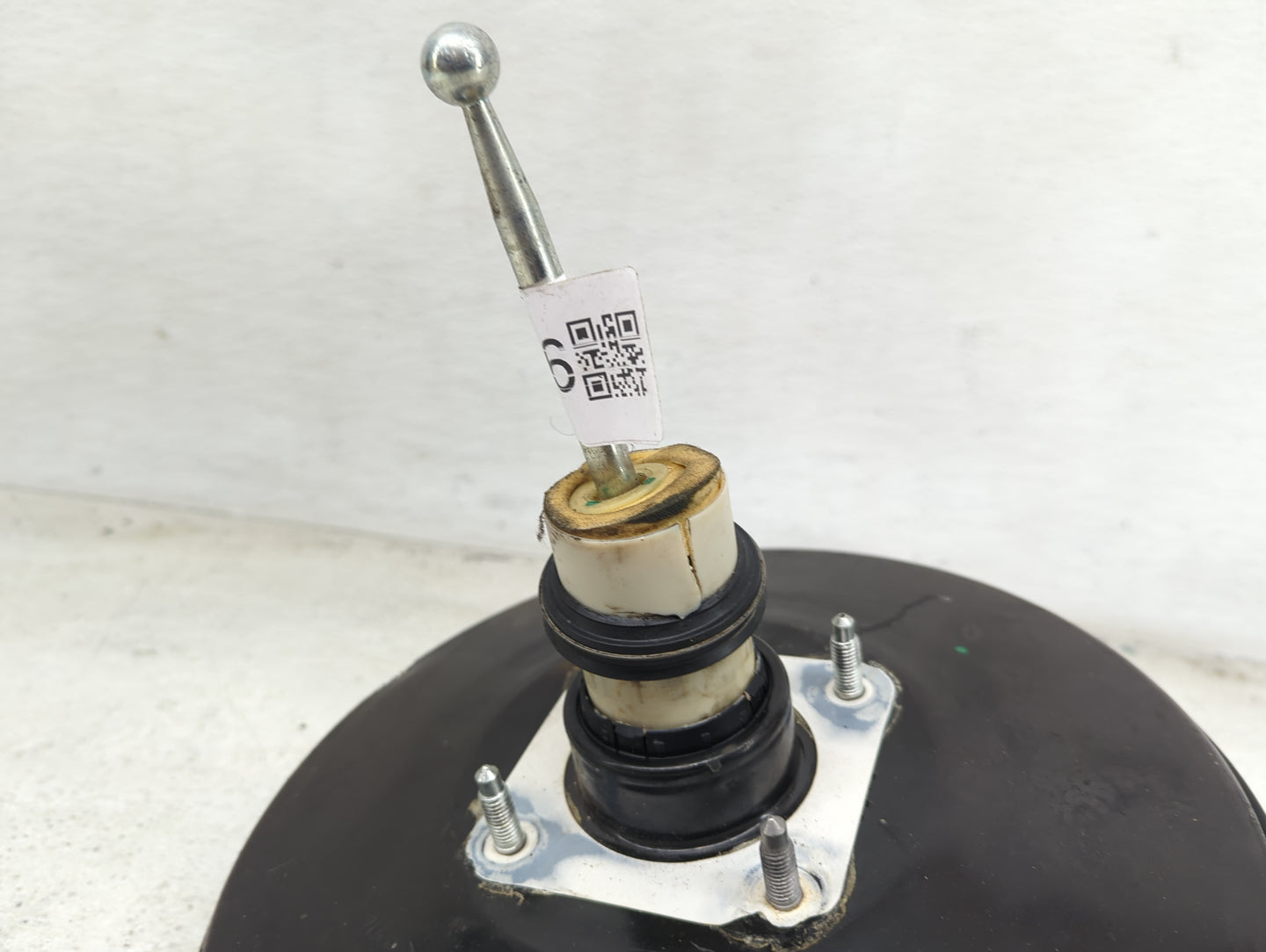 2013-2019 Volkswagen Passat Power Brake Booster Oem 1427996 - Oemusedautoparts1.com