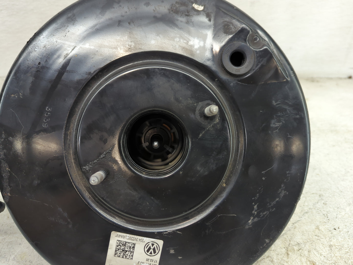 2013-2019 Volkswagen Passat Power Brake Booster Oem 1427996 - Oemusedautoparts1.com
