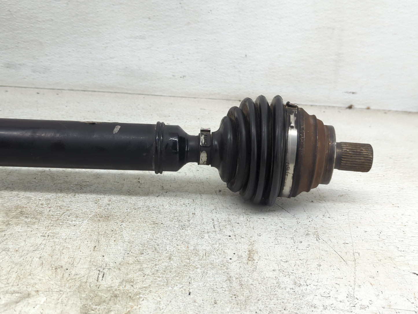 2012-2015 Volkswagen Passat Axle Shaft Front Passenger Cv C/v - Oemusedautoparts1.com