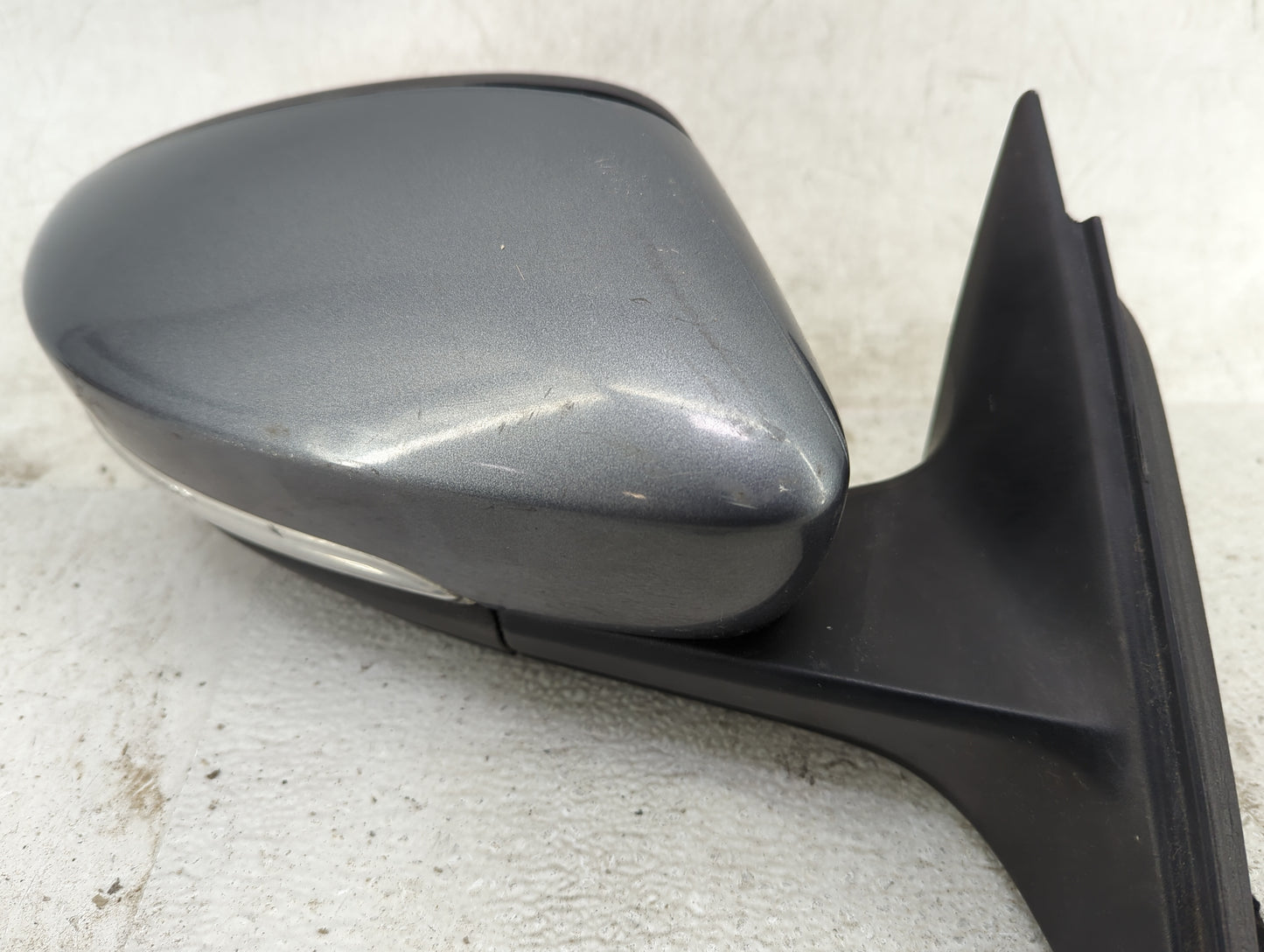 2013-2015 Volkswagen Passat Passenger Side View Mirror - Right Door Mirror OEM Used - Oemusedautoparts1.com