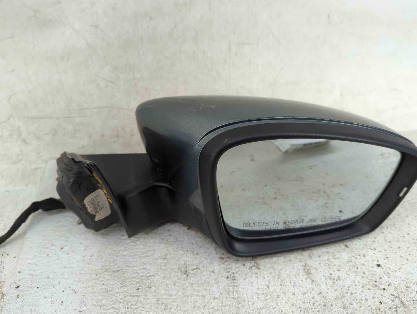 2013-2015 Volkswagen Passat Passenger Side View Mirror - Right Door Mirror OEM Used - Oemusedautoparts1.com