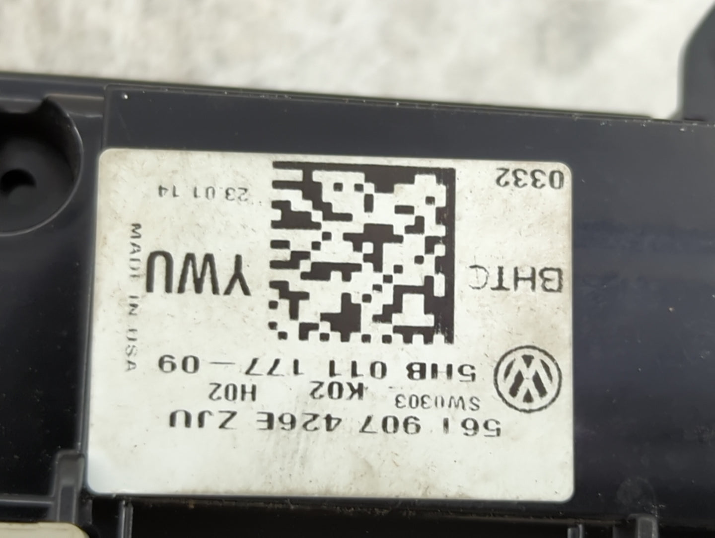 2013-2015 Volkswagen Passat Climate Control Module Temperature AC/Heater Replacement P/N:561 907 426E ZJU 5HB 011 177-09 Fit