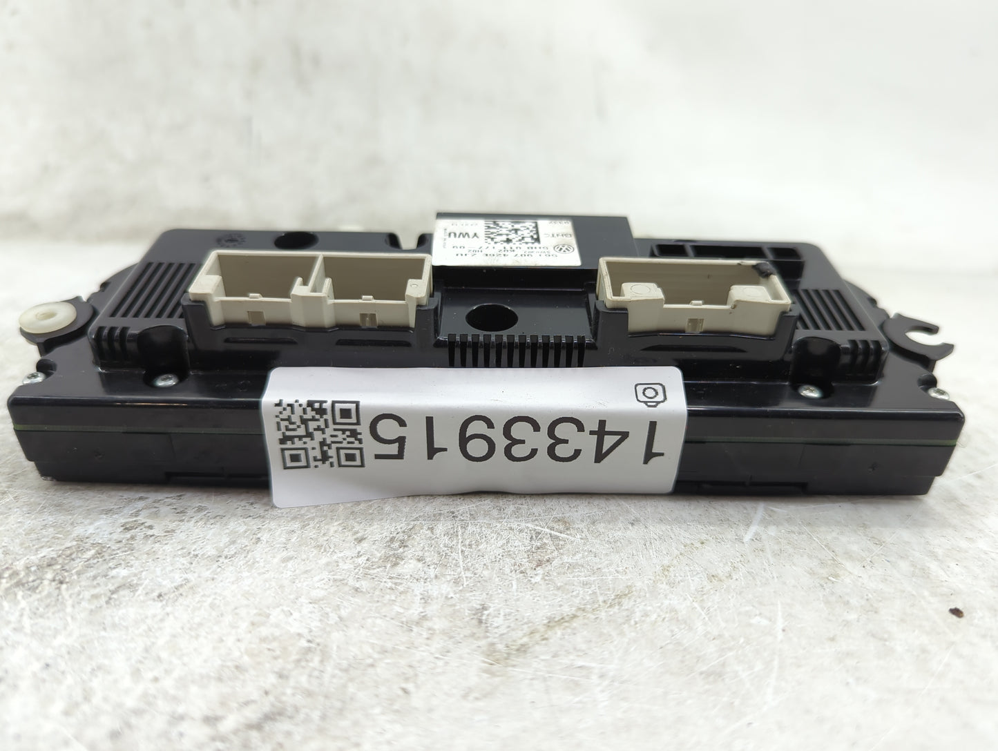 2013-2015 Volkswagen Passat Climate Control Module Temperature AC/Heater Replacement P/N:561 907 426E ZJU 5HB 011 177-09 Fit