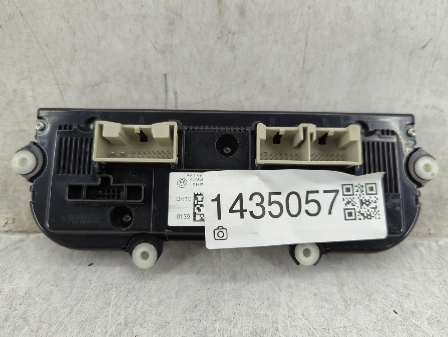 2013-2015 Volkswagen Passat Climate Control Module Temperature AC/Heater Replacement P/N:561907044AB 5HB01075348 Fits OEM Us