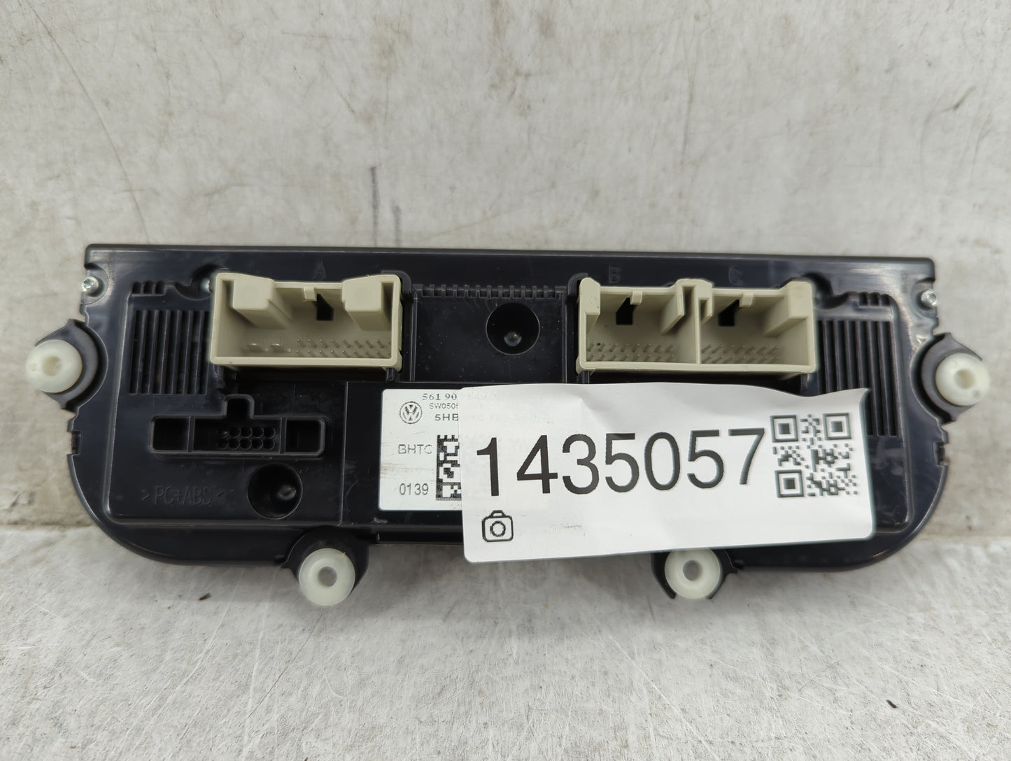 2013-2015 Volkswagen Passat Climate Control Module Temperature AC/Heater Replacement P/N:561907044AB 5HB01075348 Fits OEM Us