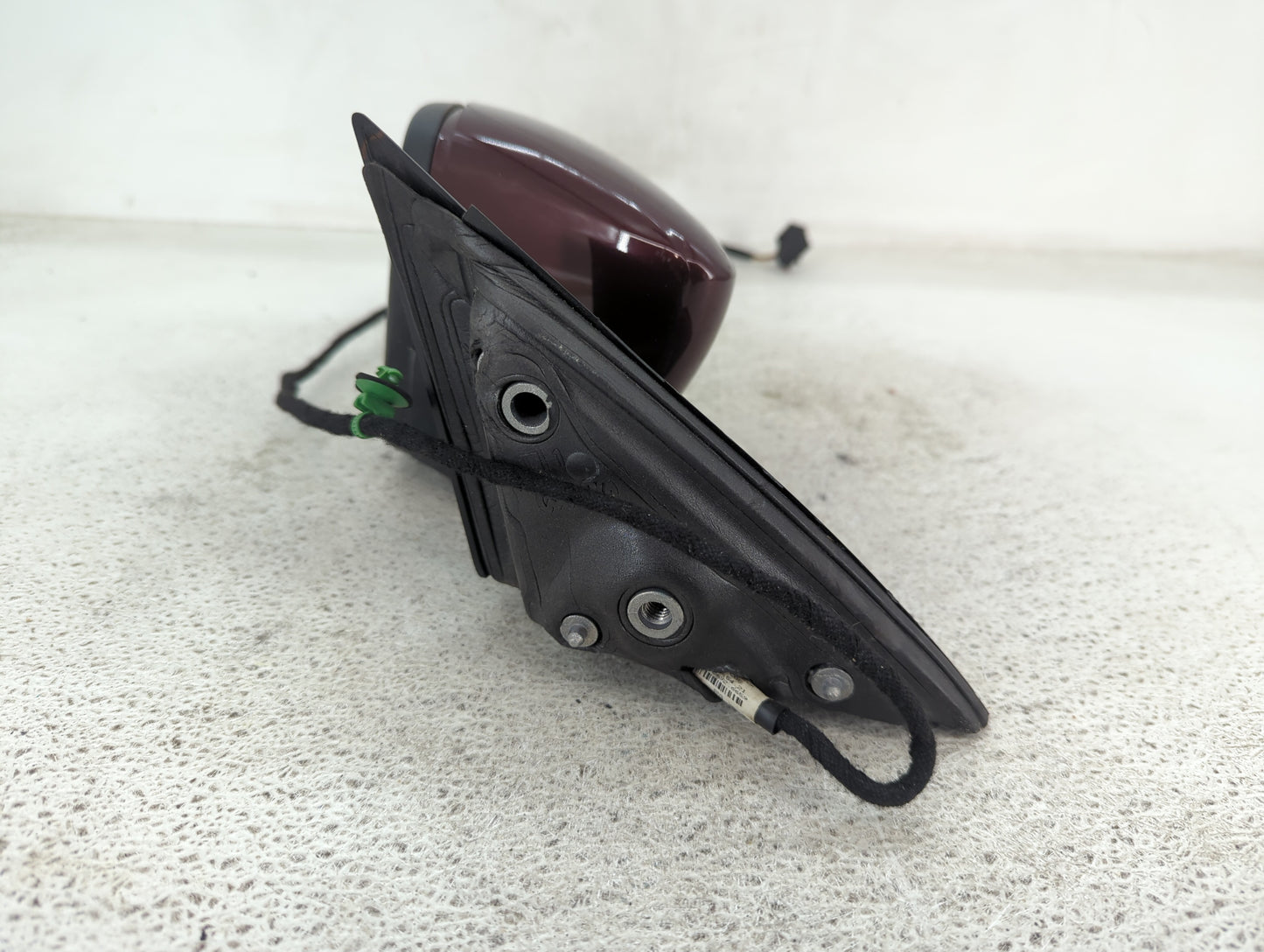 2013-2015 Volkswagen Passat Driver Side View Mirror - Left Door Mirror OEM Used - Oemusedautoparts1.com