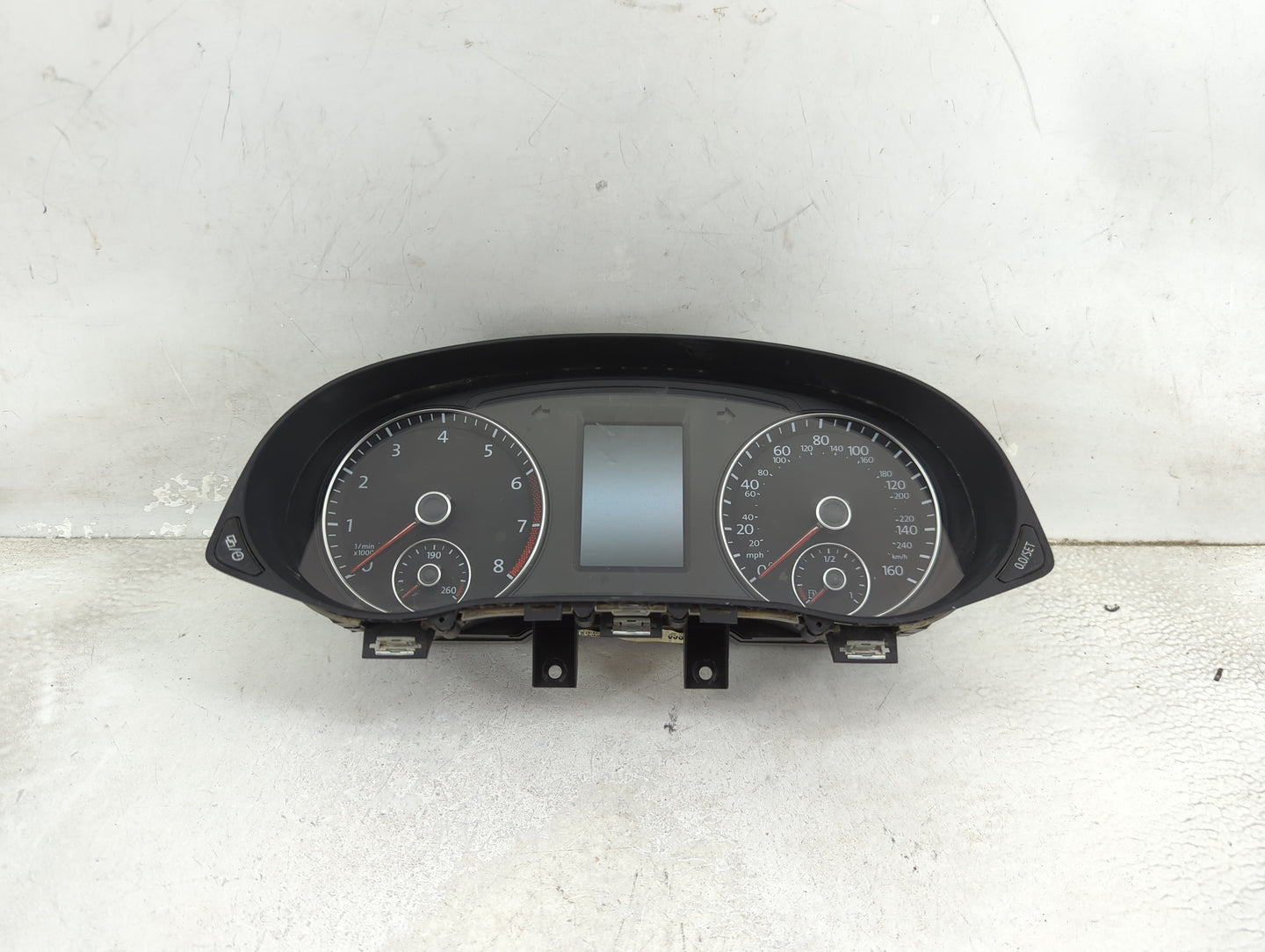 2013-2014 Volkswagen Passat Instrument Cluster Speedometer Gauges P/N:561920970F Miles: Fits Fits 2013 2014 OEM Used Auto Pa