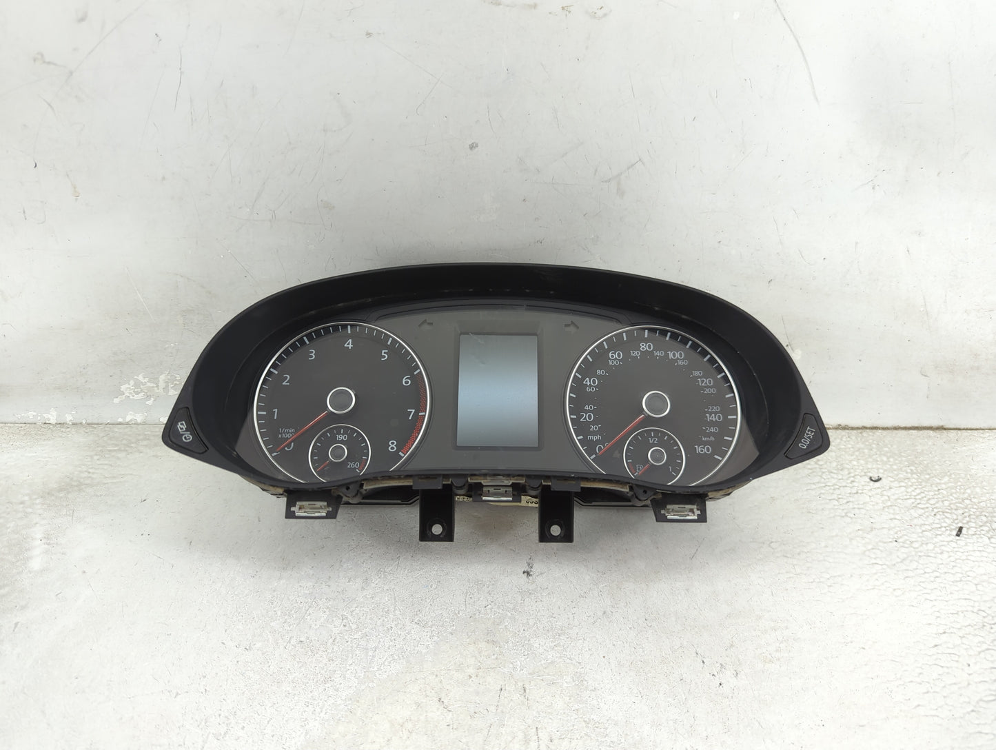 2013-2014 Volkswagen Passat Instrument Cluster Speedometer Gauges P/N:561920970F Miles: Fits Fits 2013 2014 OEM Used Auto Pa