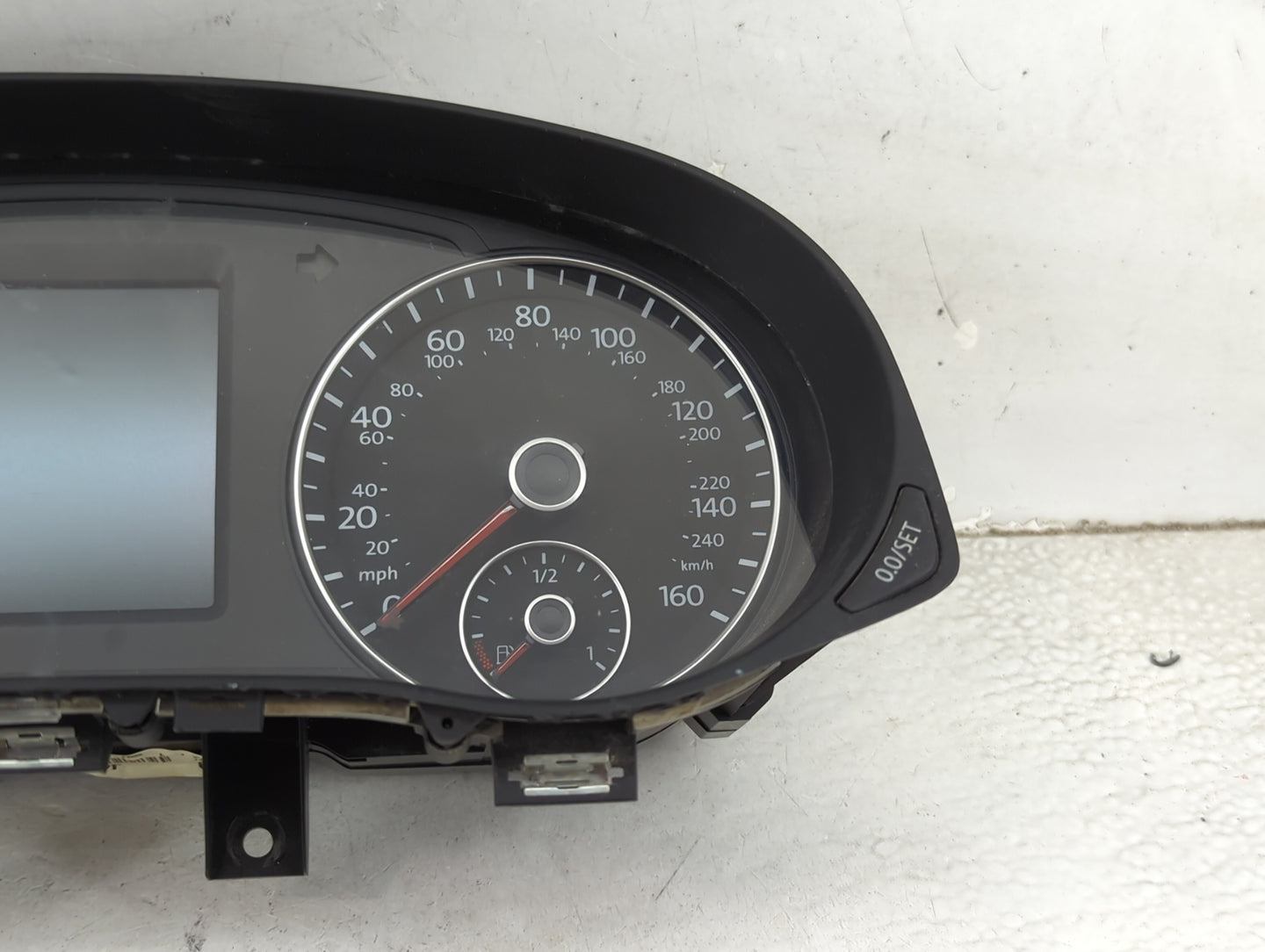 2013-2014 Volkswagen Passat Instrument Cluster Speedometer Gauges P/N:561920970F Miles: Fits Fits 2013 2014 OEM Used Auto Pa