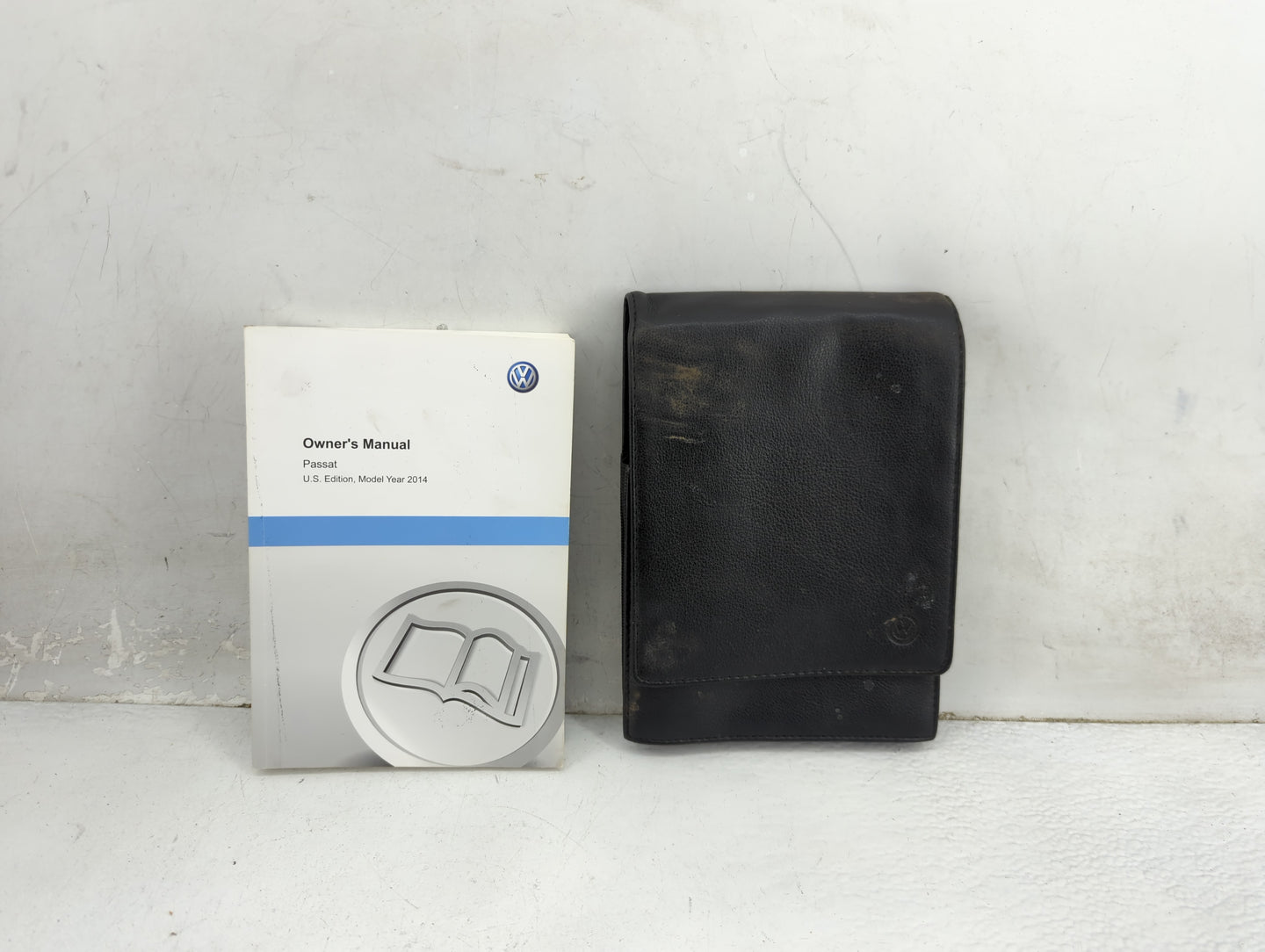 2014 Volkswagen Passat Owners Manual Book Guide P/N:561012003 OEM Used Auto Parts - Oemusedautoparts1.com