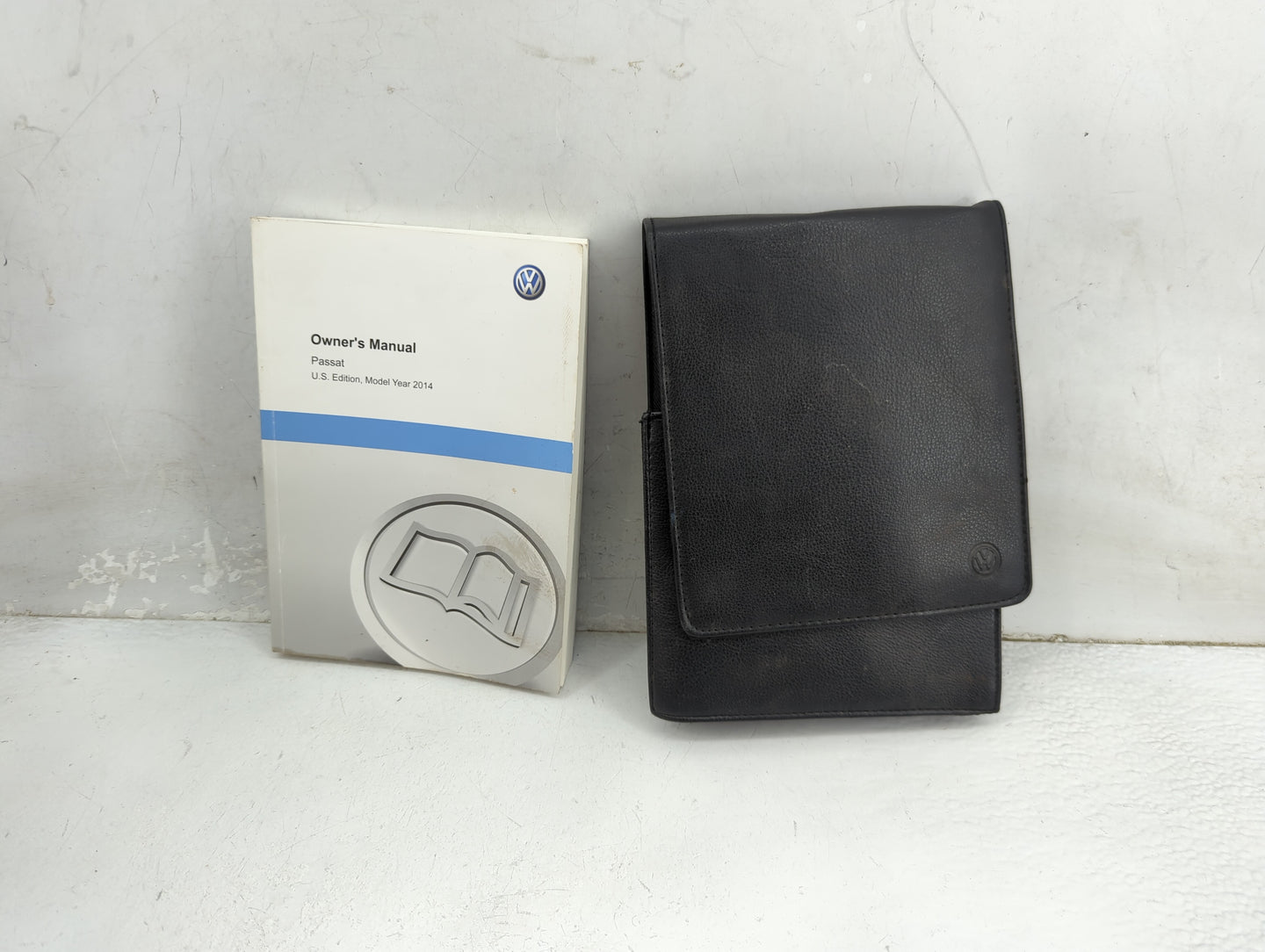 2014 Volkswagen Passat Owners Manual Book Guide P/N:561012003 1425U1NMS23 OEM Used Auto Parts - Oemusedautoparts1.com