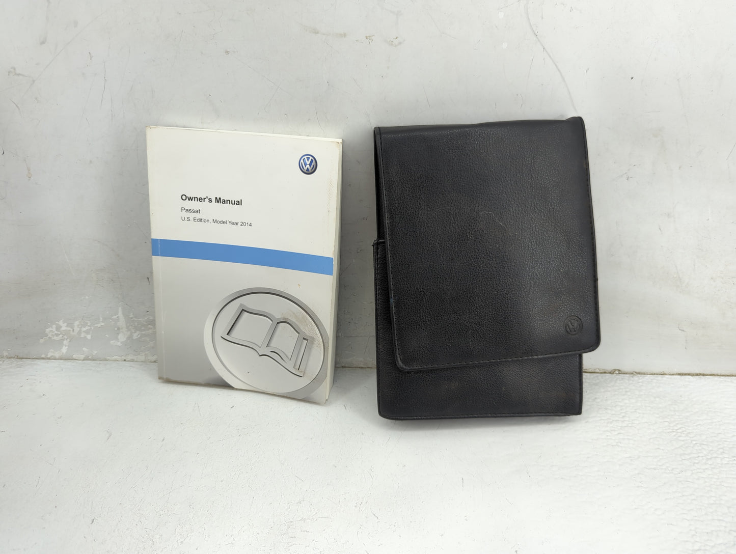 2014 Volkswagen Passat Owners Manual Book Guide P/N:561012003 1425U1NMS23 OEM Used Auto Parts - Oemusedautoparts1.com
