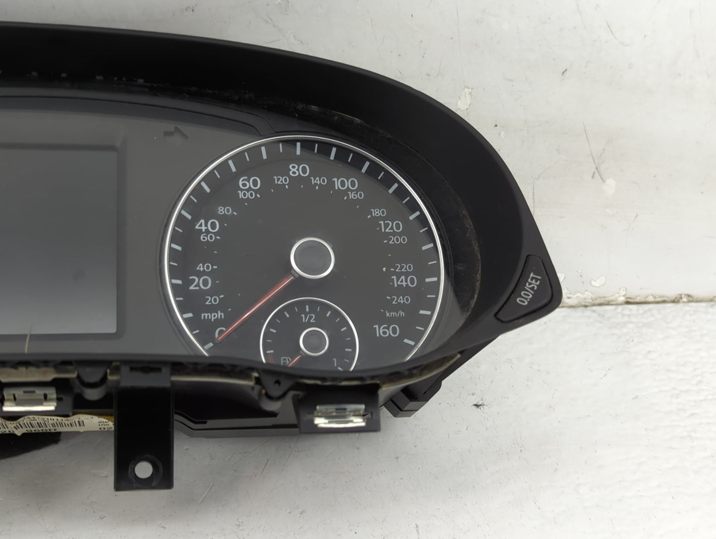 2013-2014 Volkswagen Passat Instrument Cluster Speedometer Gauges P/N:561920960D A2C53415798 Miles: Fits Fits 2013 2014 OEM 