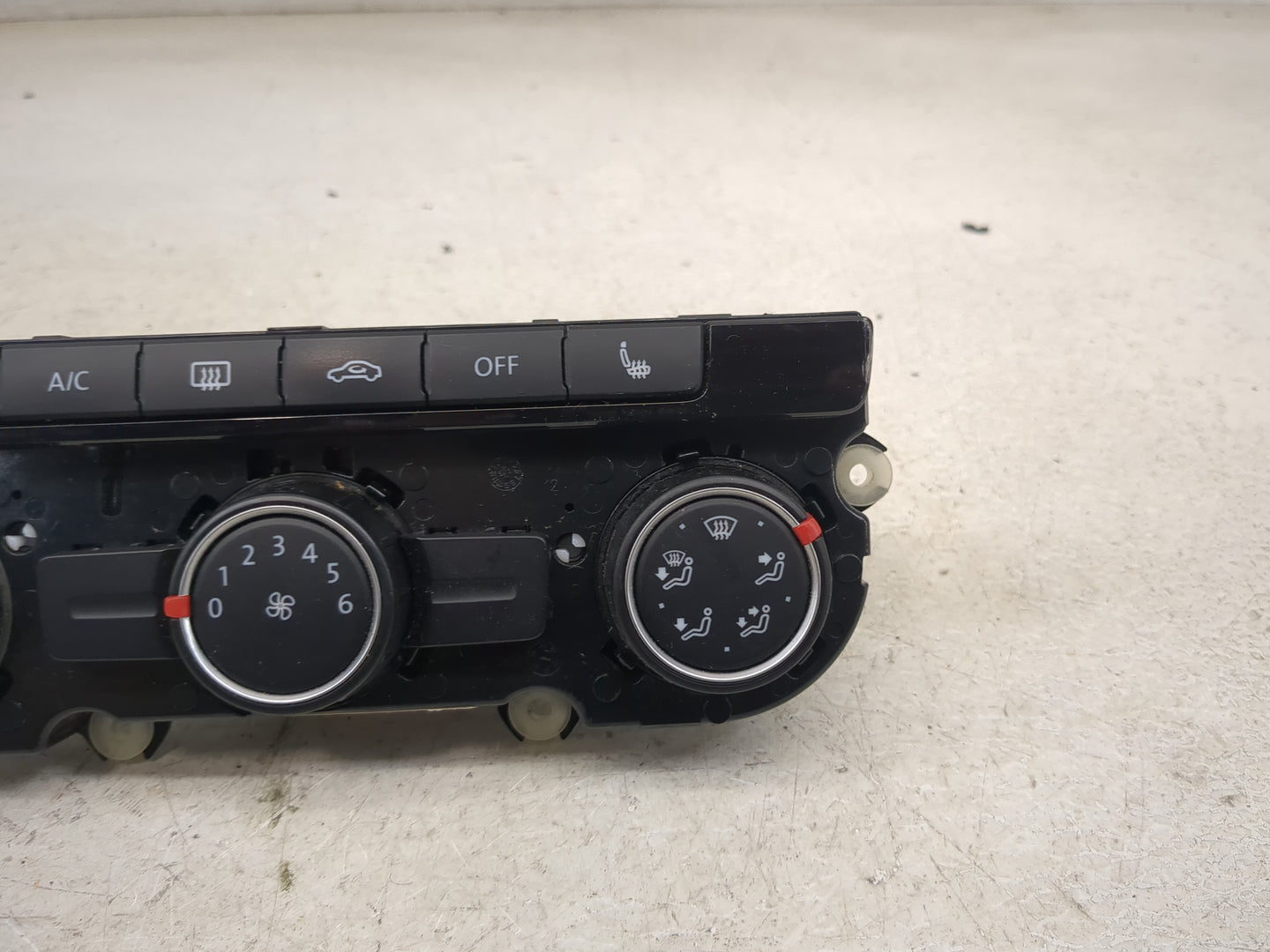 2013-2015 Volkswagen Passat Climate Control Module Temperature AC/Heater Replacement P/N:561907426E 5N1B077177 Fits OEM Used