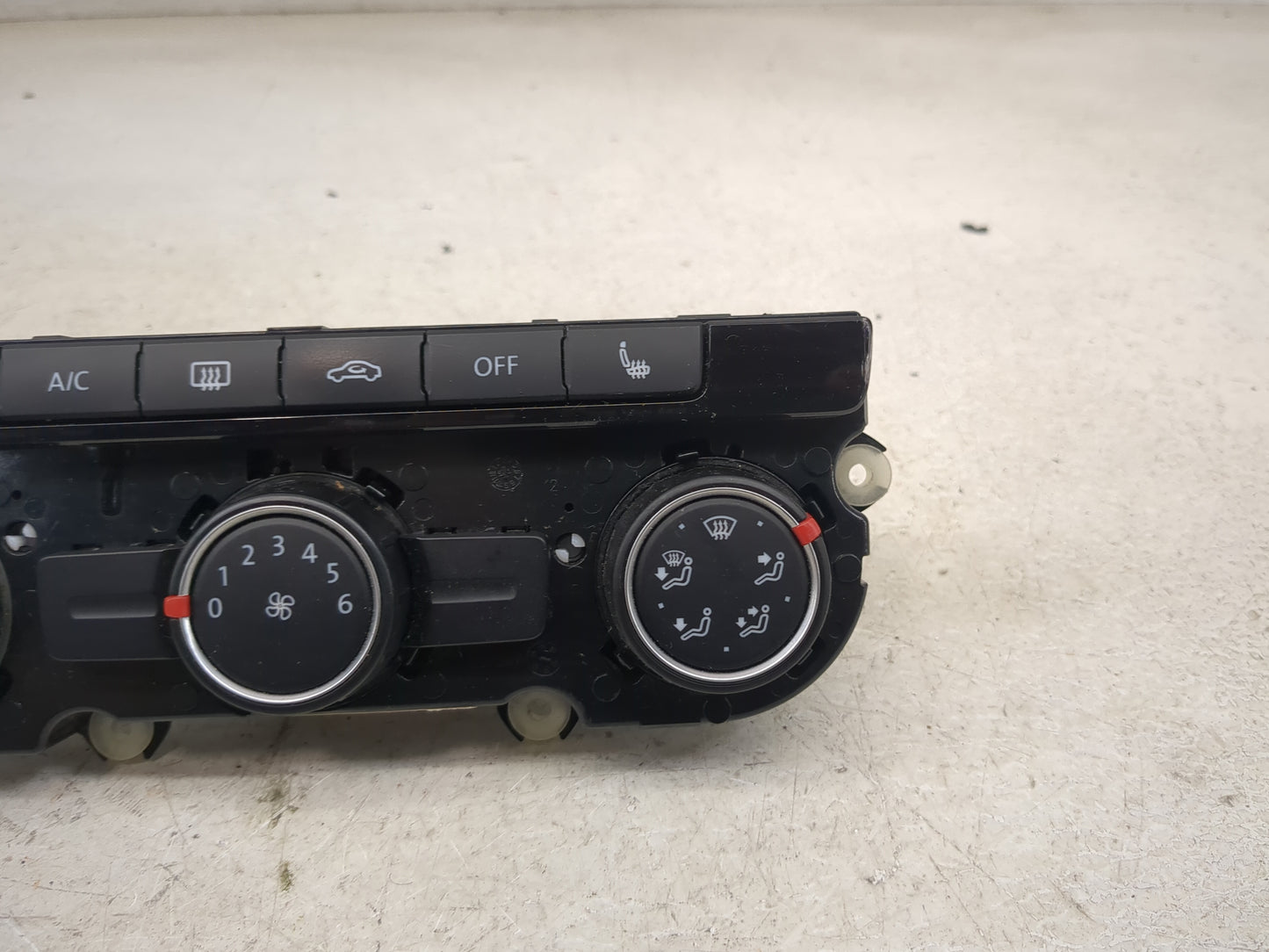 2013-2015 Volkswagen Passat Climate Control Module Temperature AC/Heater Replacement P/N:561907426E 5N1B077177 Fits OEM Used