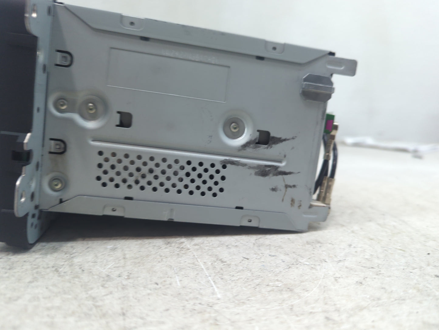 2012-2015 Volkswagen Passat Radio AM FM Cd Player Receiver Replacement P/N:1K0035188F 28372940 Fits OEM Used Auto Parts - Oe