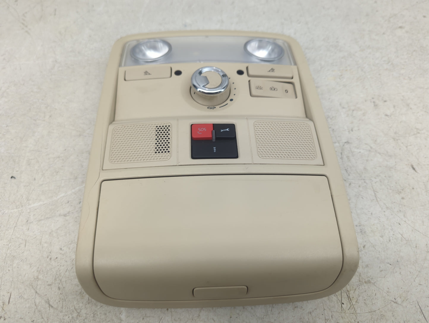 2013-2015 Volkswagen Passat Overhead Roof Console Beige 1482775 - Oemusedautoparts1.com