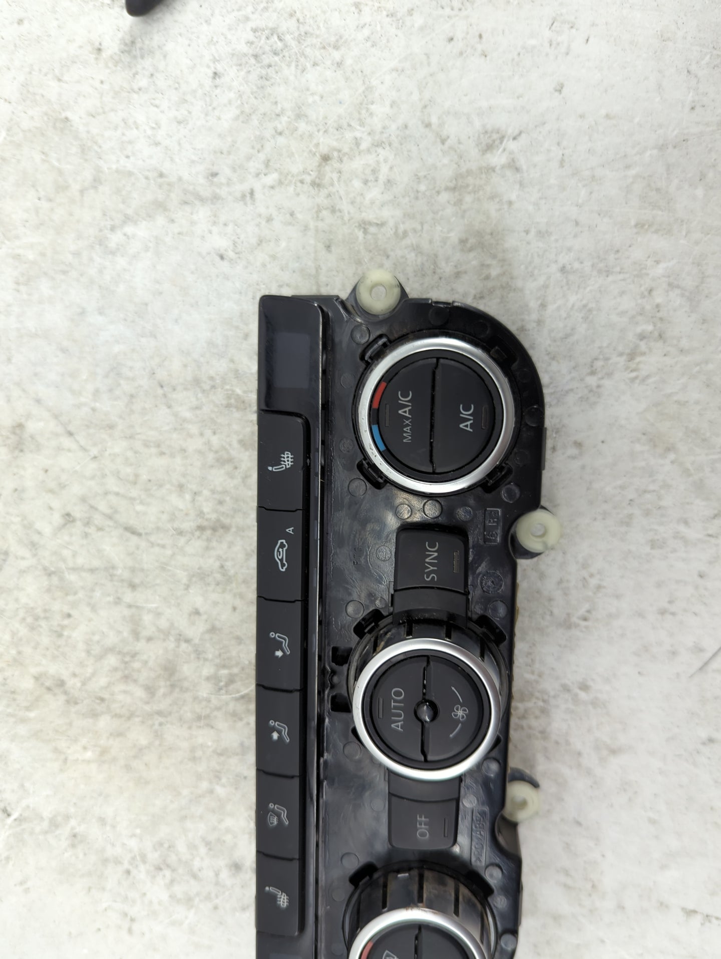2013-2015 Volkswagen Passat Climate Control Module Temperature AC/Heater Replacement P/N:561907044AF 5HB01075350 Fits OEM Us