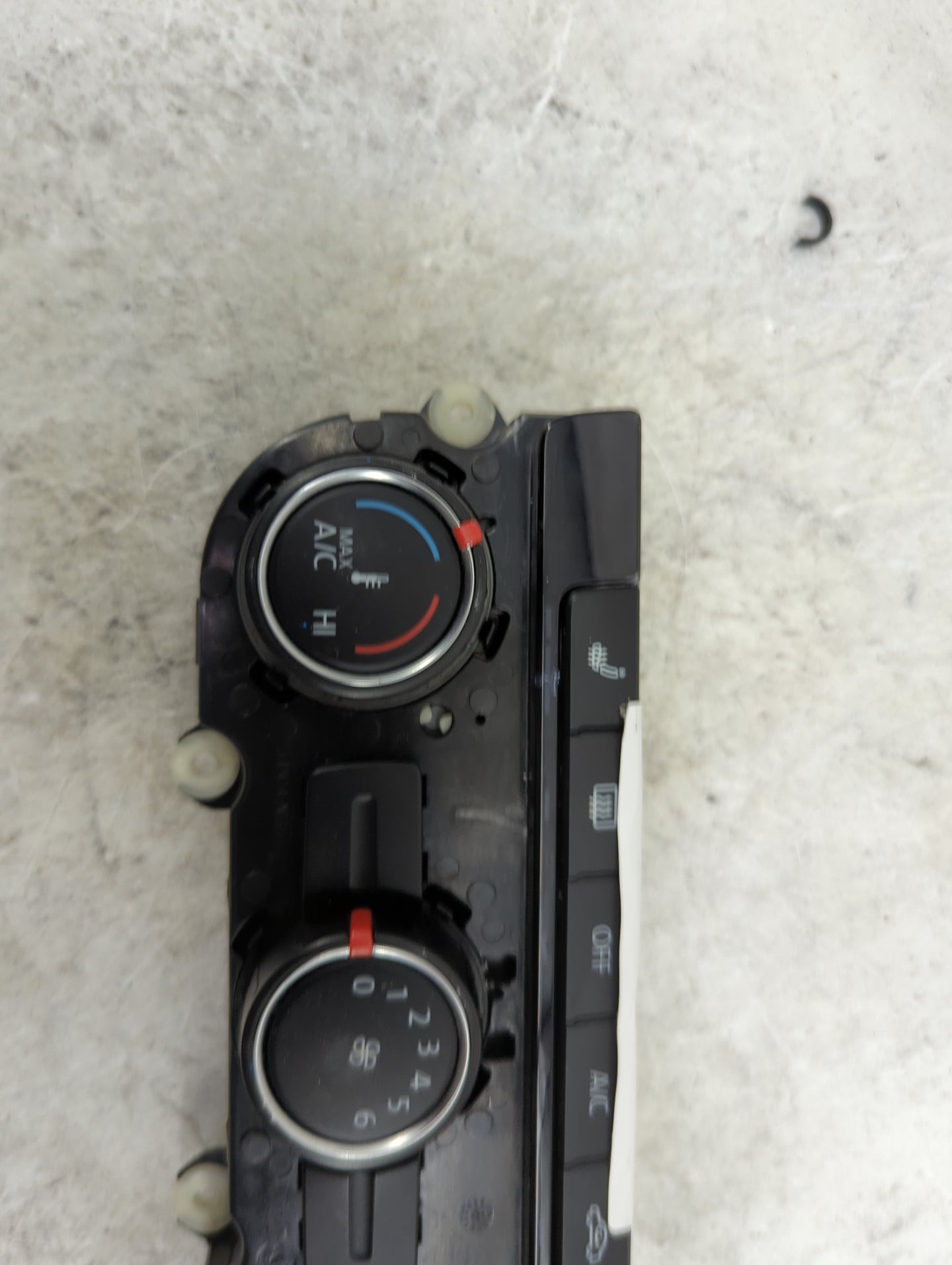 2013-2015 Volkswagen Passat Climate Control Module Temperature AC/Heater Replacement P/N:561907426CZJU 5HB11177-07 Fits OEM 