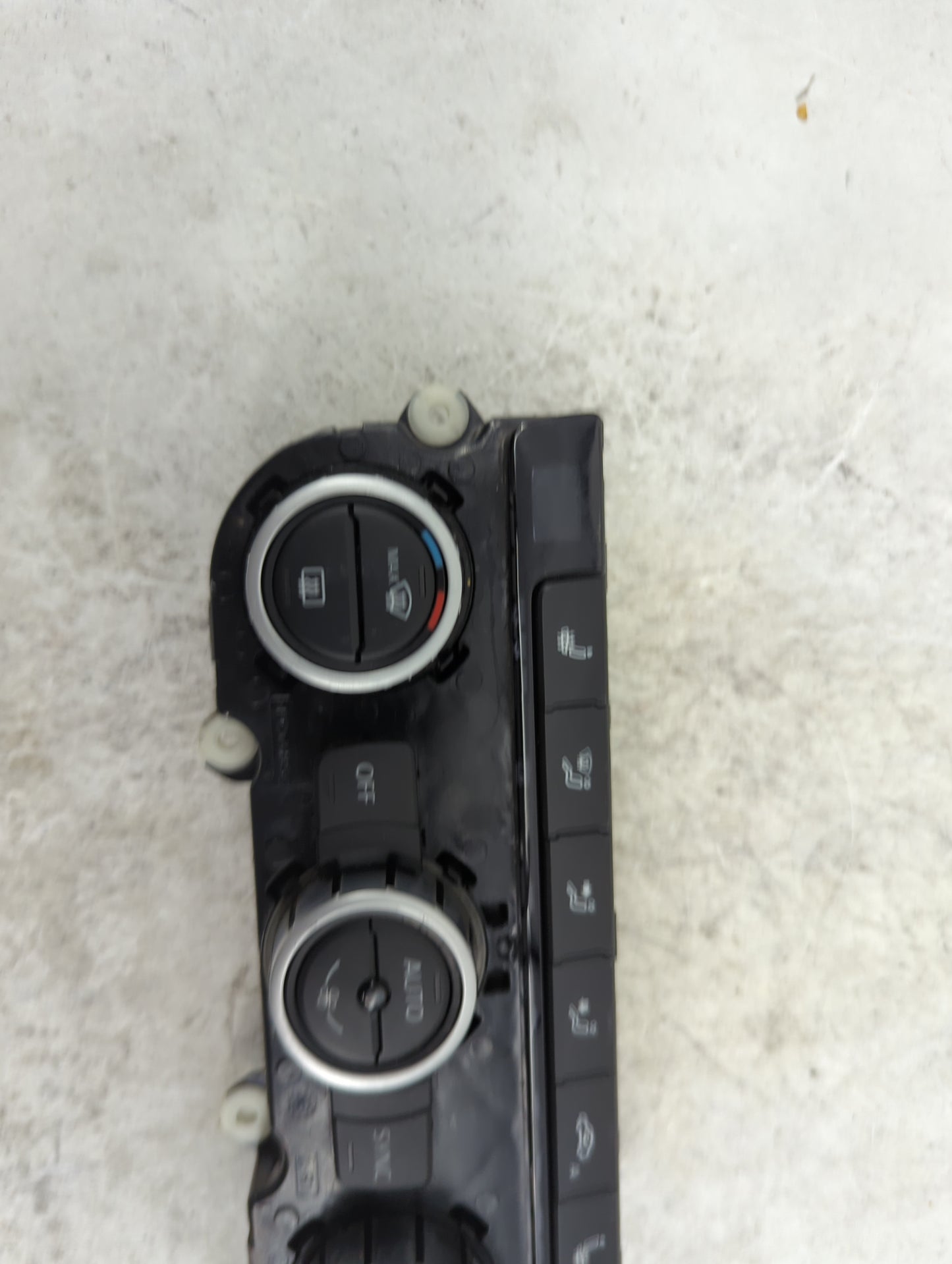 2013-2015 Volkswagen Passat Climate Control Module Temperature AC/Heater Replacement P/N:561907044AB 5HB010753-48 Fits OEM U