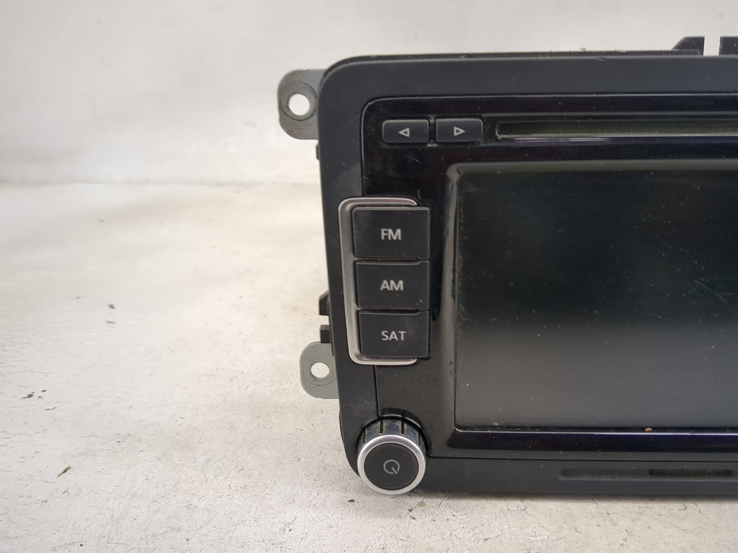 2013-2015 Volkswagen Passat Radio AM FM Cd Player Receiver Replacement P/N:1K0035188F 28372940 Fits Fits 2013 2014 2015 2016