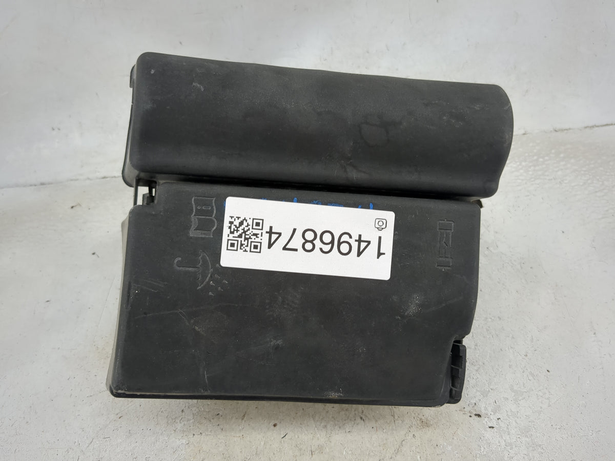 2012-2020 Volkswagen Passat Fusebox Fuse Box Panel Relay Module P/N:5C0937132A Fits OEM Used Auto Parts - Oemusedautoparts1.