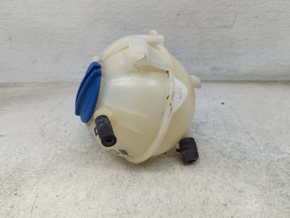 2006 Volkswagen Passat Radiator Coolant Overflow Expansion Tank Bottle 1499461 - Oemusedautoparts1.com