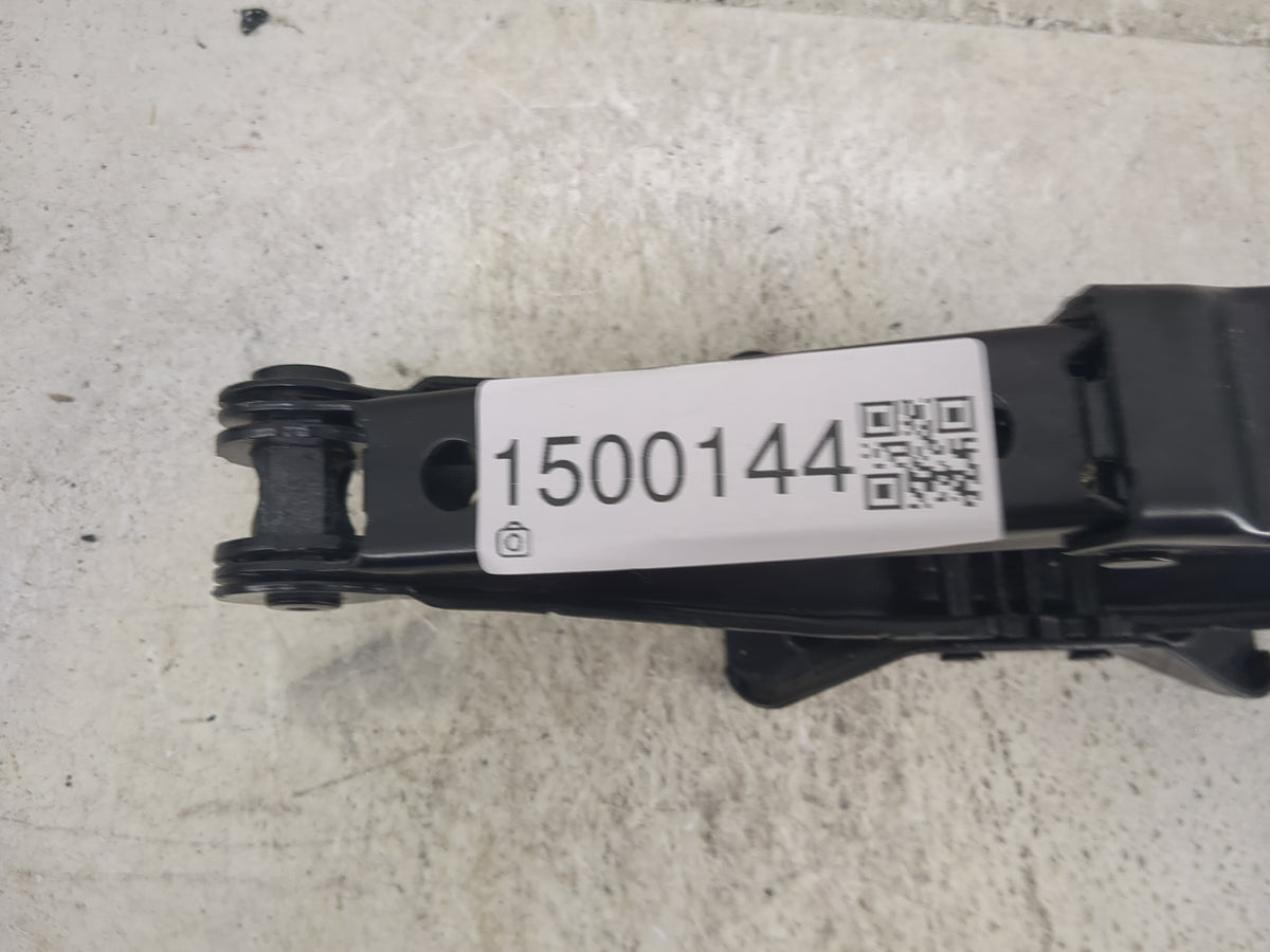 2014 Volkswagen Passat Spare Scissor Car Jack - Oemusedautoparts1.com