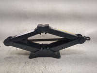 2014 Volkswagen Passat Spare Scissor Car Jack - Oemusedautoparts1.com