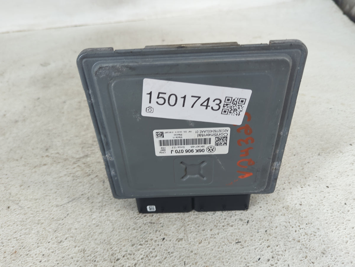 2014 Volkswagen Passat PCM Engine Control Computer ECU ECM PCU OEM P/N:06K906070J 06K907425, A2C32782400JAE01 Fits OEM Used 