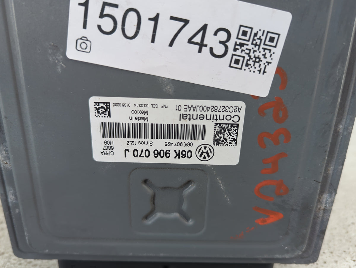 2014 Volkswagen Passat PCM Engine Control Computer ECU ECM PCU OEM P/N:06K906070J 06K907425, A2C32782400JAE01 Fits OEM Used 