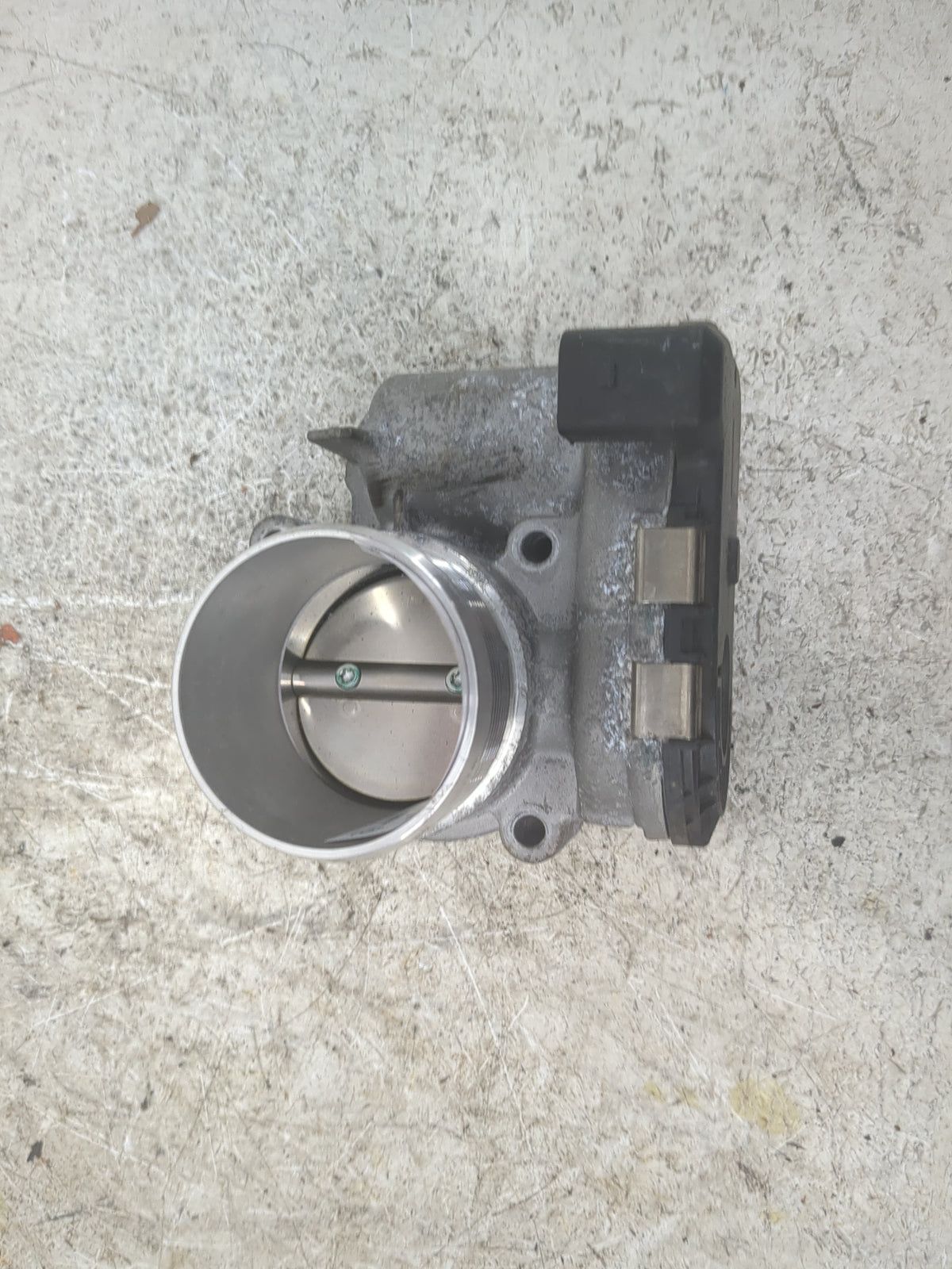 2014-2017 Volkswagen Passat Throttle Body P/N:06K133062D 0280750588 Fits Fits 2014 2015 2016 2017 OEM Used Auto Parts - Oemu