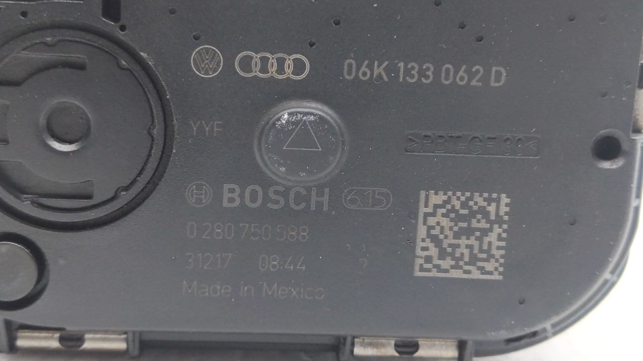 2014-2017 Volkswagen Passat Throttle Body P/N:0 280 750590 06K 133 062 D, 06K 133 062 E Fits Fits 2014 2015 2016 2017 OEM Us
