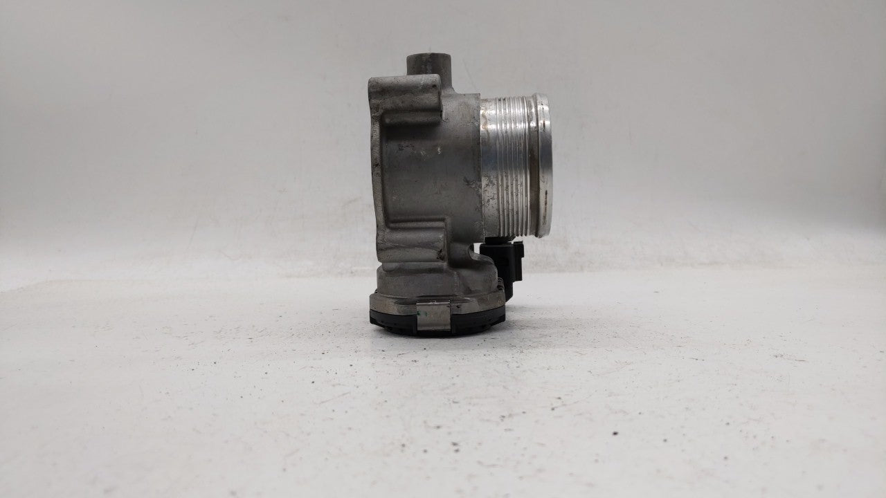 2014-2017 Volkswagen Passat Throttle Body P/N:0 280 750590 06K 133 062 D, 06K 133 062 E Fits Fits 2014 2015 2016 2017 OEM Us